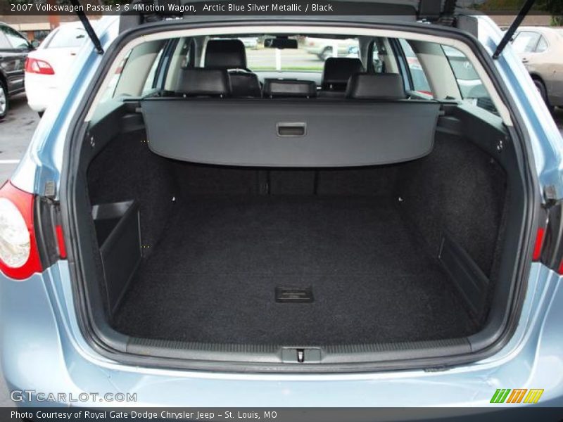  2007 Passat 3.6 4Motion Wagon Trunk