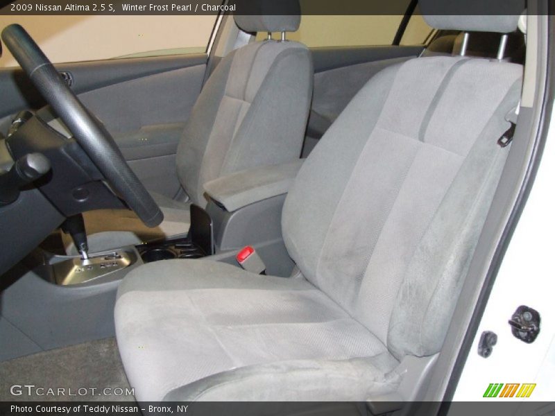 Winter Frost Pearl / Charcoal 2009 Nissan Altima 2.5 S