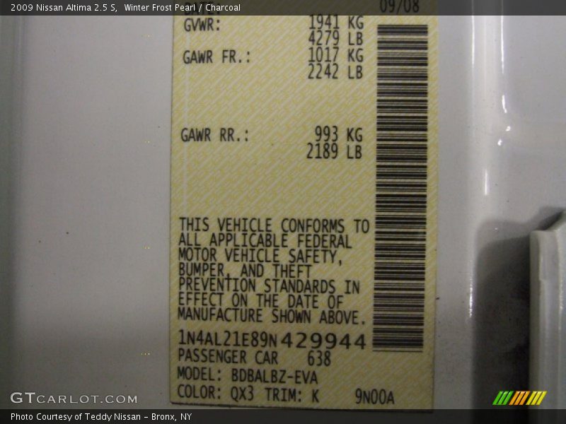 Winter Frost Pearl / Charcoal 2009 Nissan Altima 2.5 S