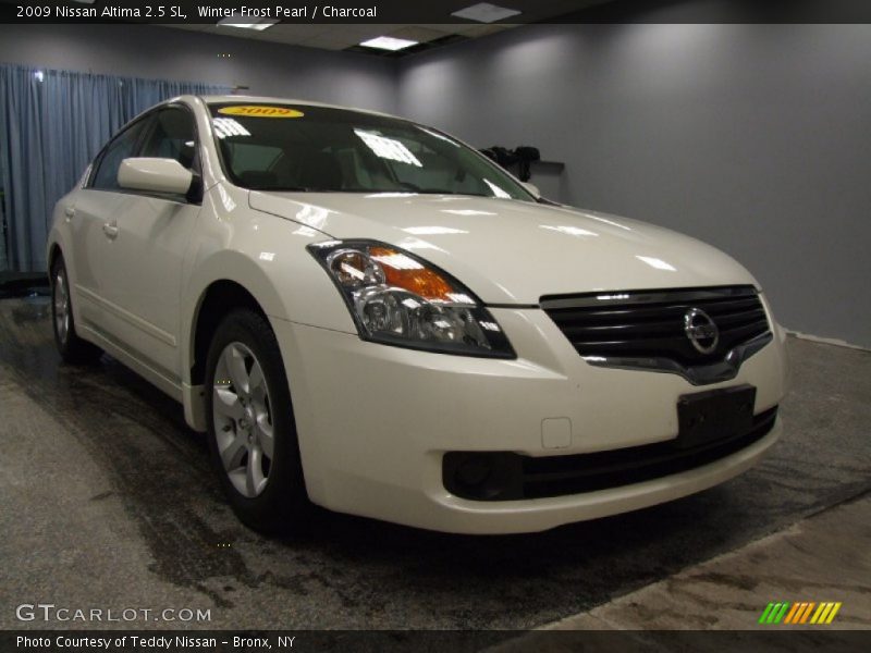 Winter Frost Pearl / Charcoal 2009 Nissan Altima 2.5 SL