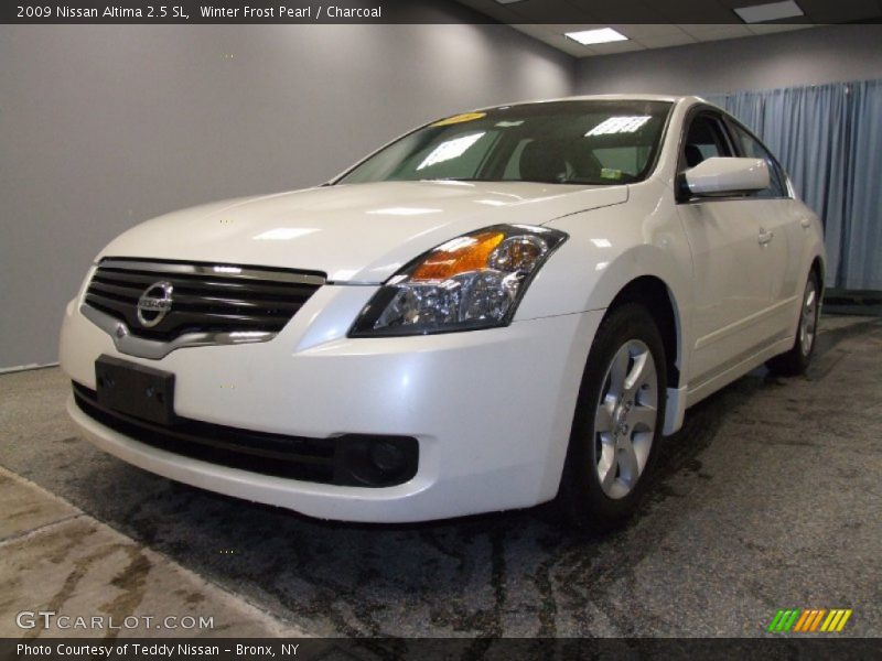 Winter Frost Pearl / Charcoal 2009 Nissan Altima 2.5 SL