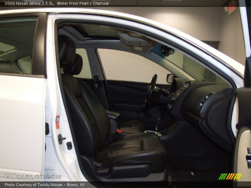 Winter Frost Pearl / Charcoal 2009 Nissan Altima 2.5 SL