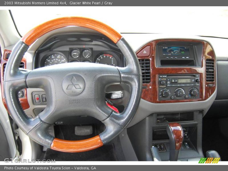 Glacier White Pearl / Gray 2003 Mitsubishi Montero Limited 4x4