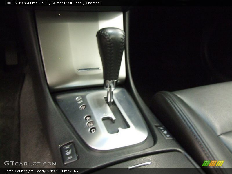 Winter Frost Pearl / Charcoal 2009 Nissan Altima 2.5 SL