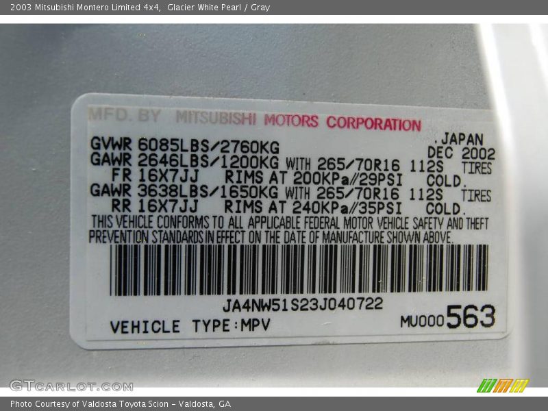 Glacier White Pearl / Gray 2003 Mitsubishi Montero Limited 4x4