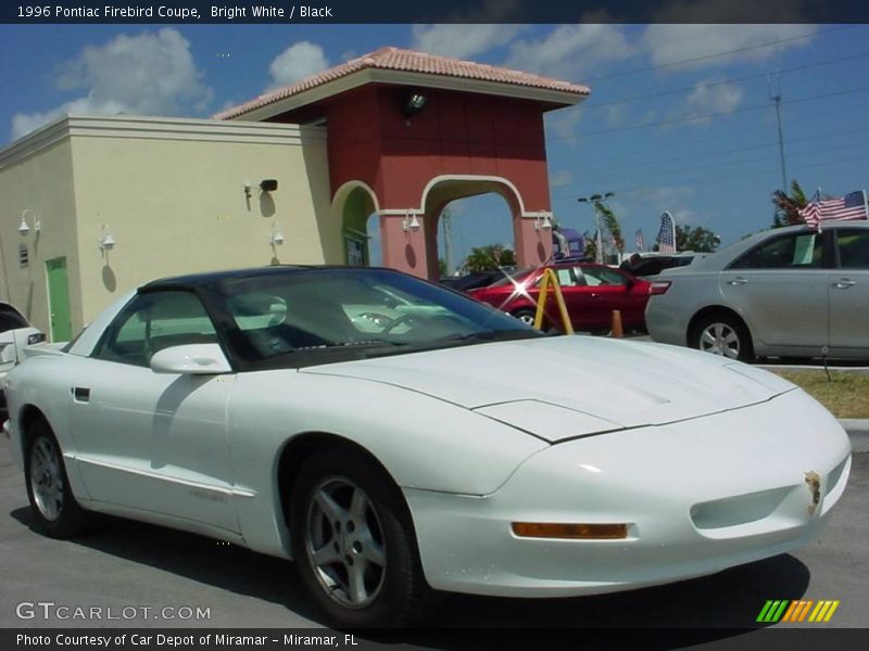 Bright White / Black 1996 Pontiac Firebird Coupe