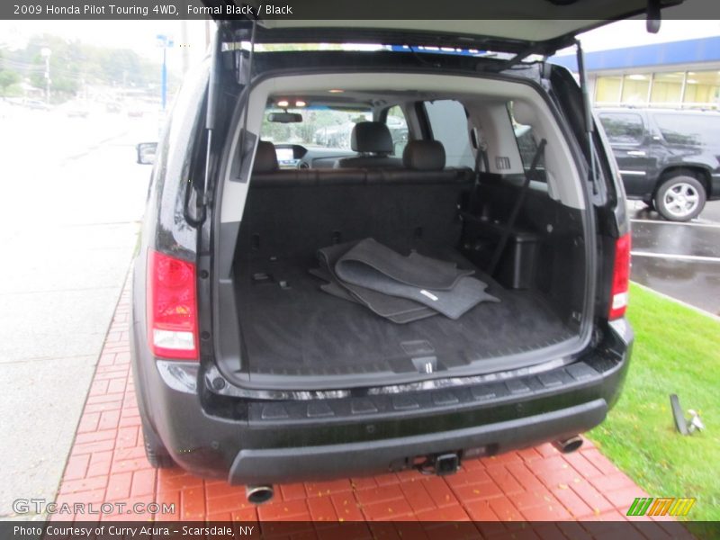 Formal Black / Black 2009 Honda Pilot Touring 4WD