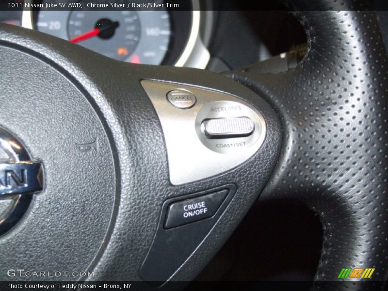 Chrome Silver / Black/Silver Trim 2011 Nissan Juke SV AWD
