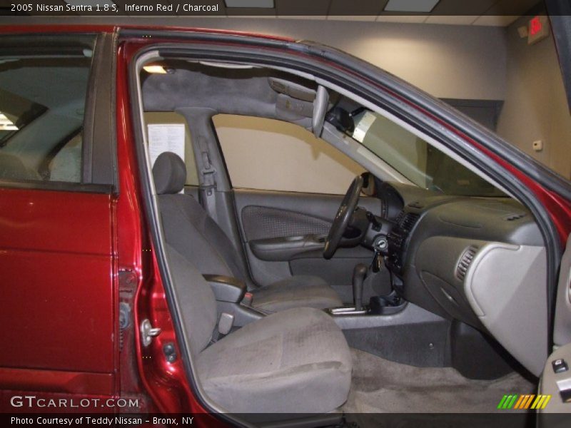 Inferno Red / Charcoal 2005 Nissan Sentra 1.8 S