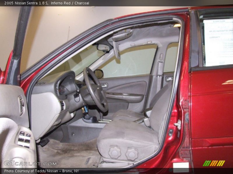 Inferno Red / Charcoal 2005 Nissan Sentra 1.8 S