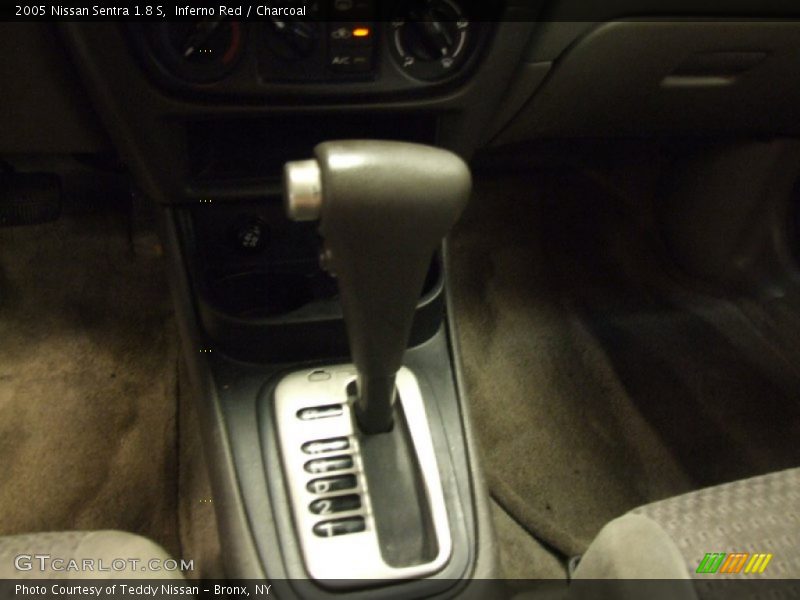 Inferno Red / Charcoal 2005 Nissan Sentra 1.8 S