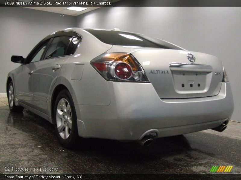 Radiant Silver Metallic / Charcoal 2009 Nissan Altima 2.5 SL