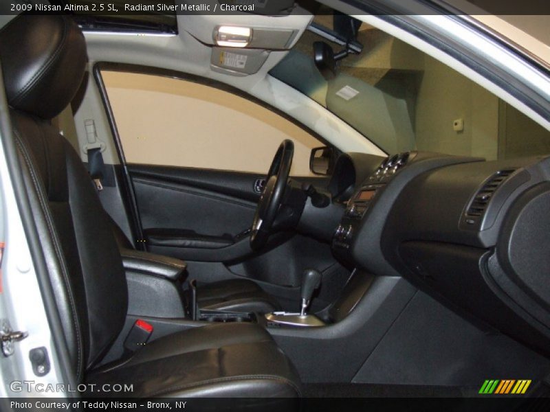 Radiant Silver Metallic / Charcoal 2009 Nissan Altima 2.5 SL