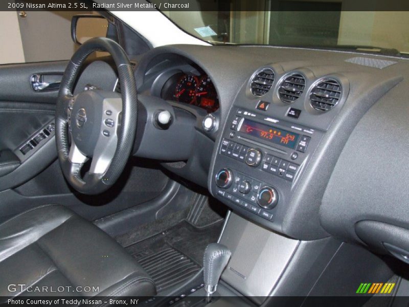 Radiant Silver Metallic / Charcoal 2009 Nissan Altima 2.5 SL