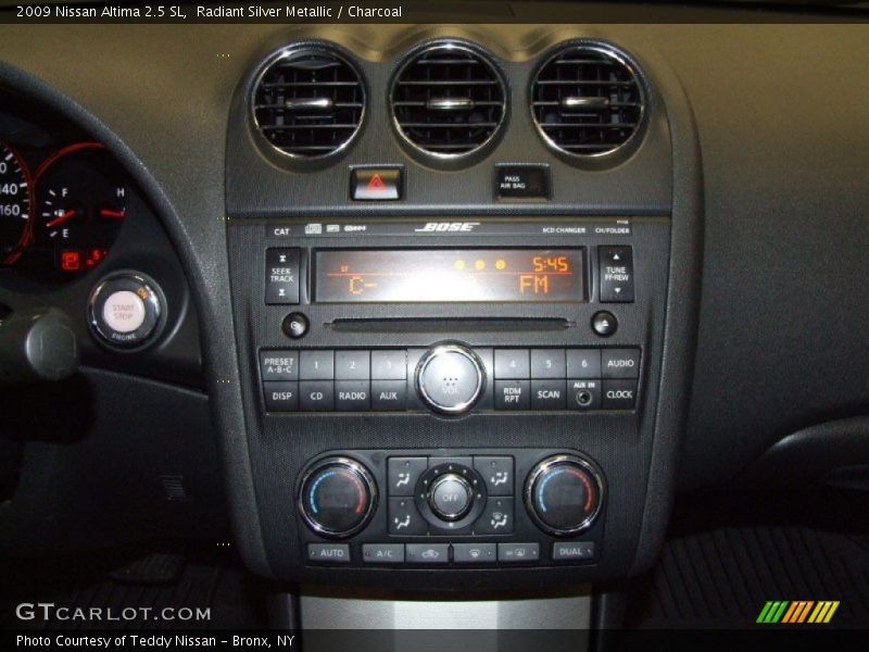 Radiant Silver Metallic / Charcoal 2009 Nissan Altima 2.5 SL