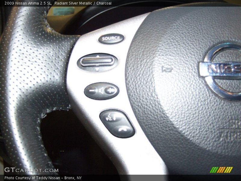 Radiant Silver Metallic / Charcoal 2009 Nissan Altima 2.5 SL