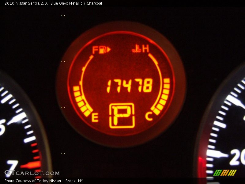 Blue Onyx Metallic / Charcoal 2010 Nissan Sentra 2.0