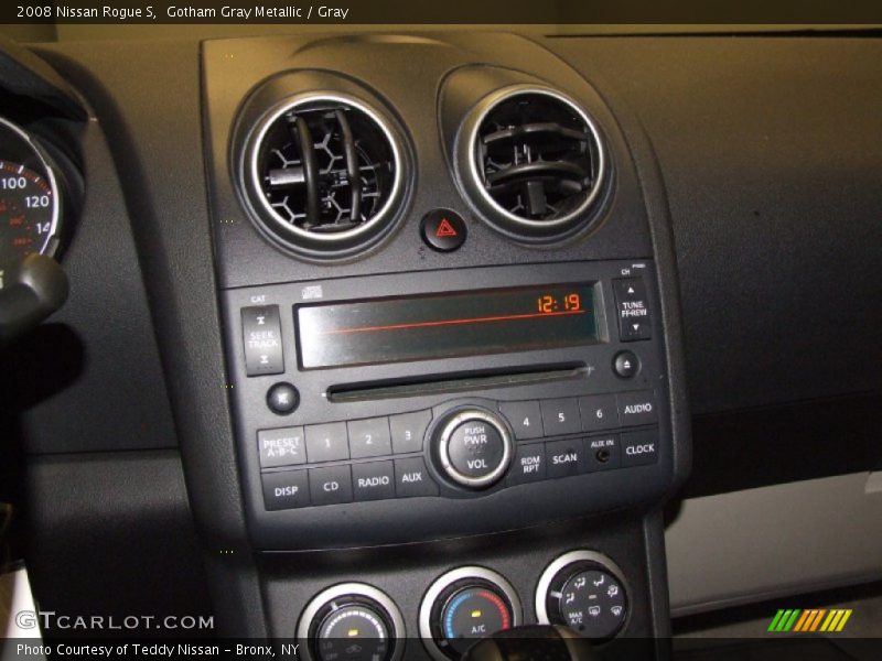 Gotham Gray Metallic / Gray 2008 Nissan Rogue S