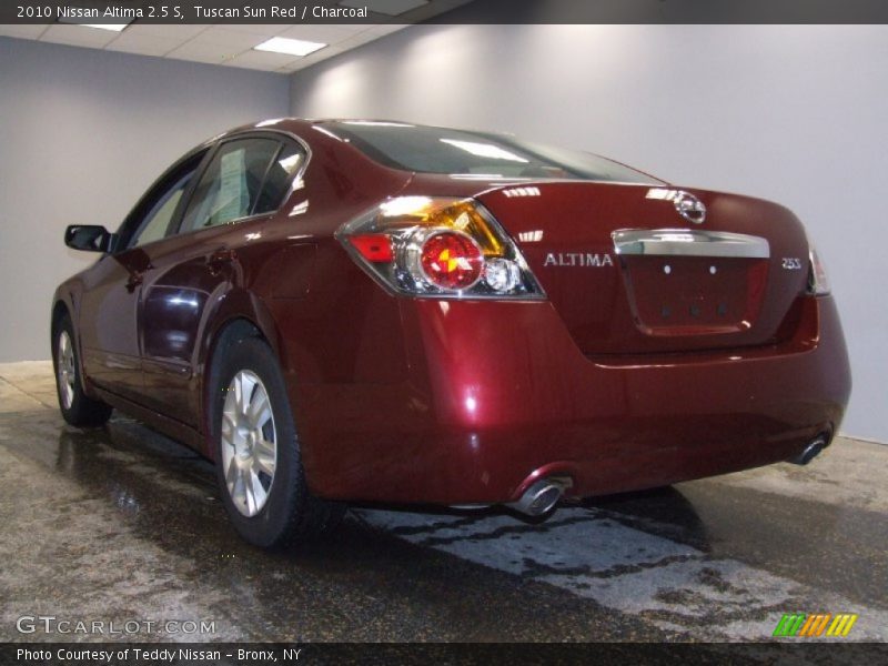 Tuscan Sun Red / Charcoal 2010 Nissan Altima 2.5 S