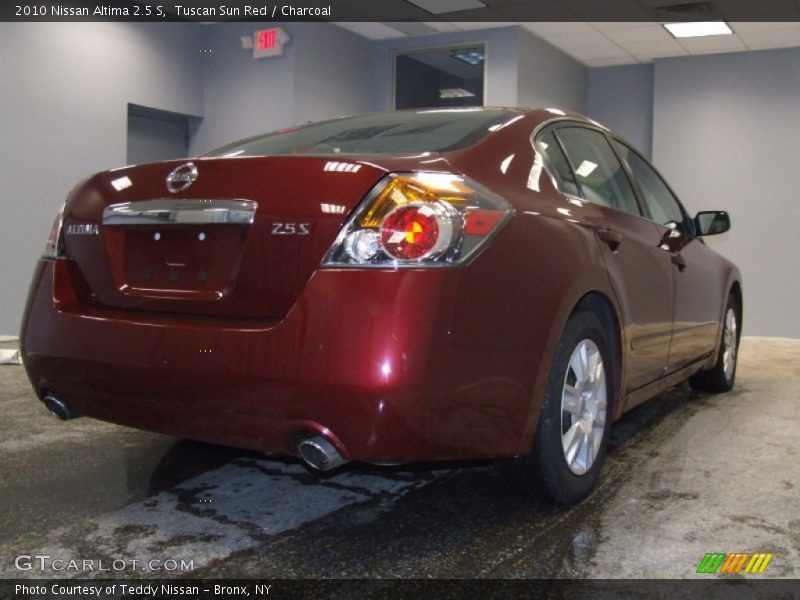 Tuscan Sun Red / Charcoal 2010 Nissan Altima 2.5 S