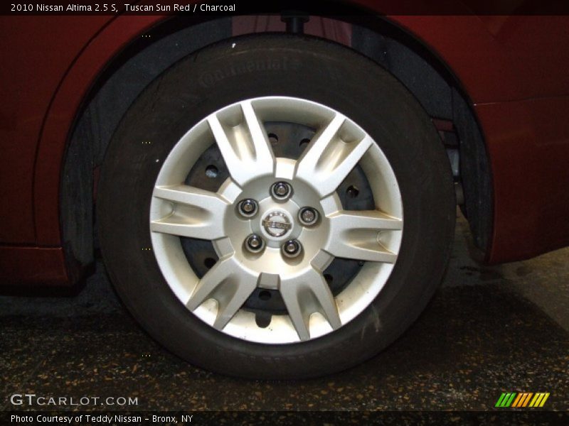 Tuscan Sun Red / Charcoal 2010 Nissan Altima 2.5 S