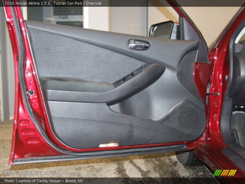 Tuscan Sun Red / Charcoal 2010 Nissan Altima 2.5 S