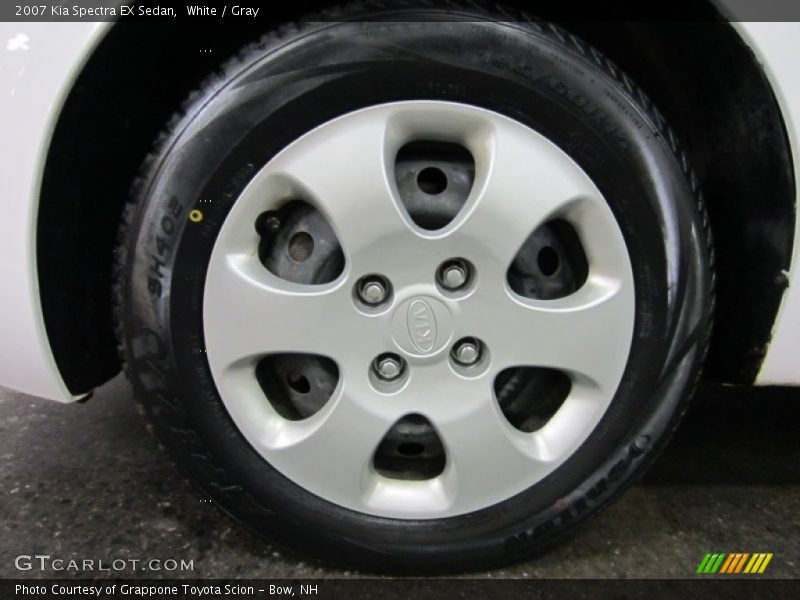 White / Gray 2007 Kia Spectra EX Sedan