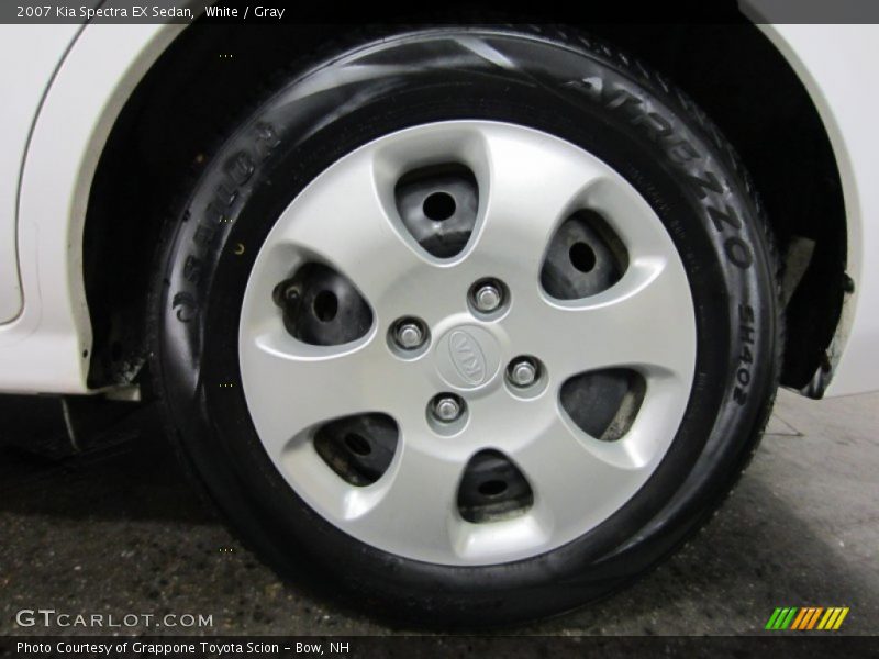 White / Gray 2007 Kia Spectra EX Sedan
