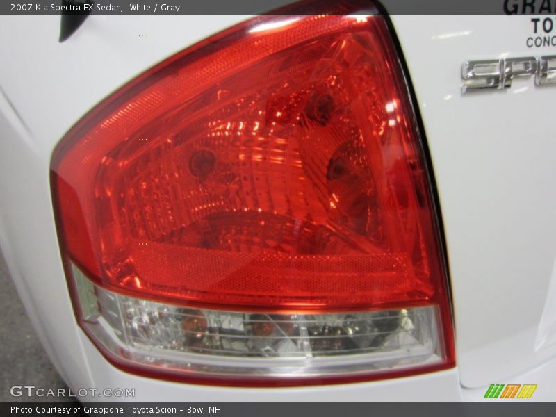 White / Gray 2007 Kia Spectra EX Sedan