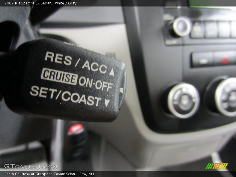 White / Gray 2007 Kia Spectra EX Sedan