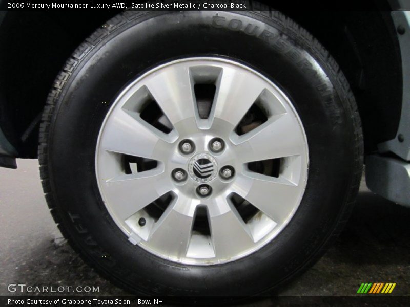 Satellite Silver Metallic / Charcoal Black 2006 Mercury Mountaineer Luxury AWD