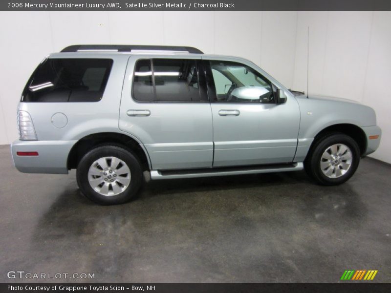 Satellite Silver Metallic / Charcoal Black 2006 Mercury Mountaineer Luxury AWD