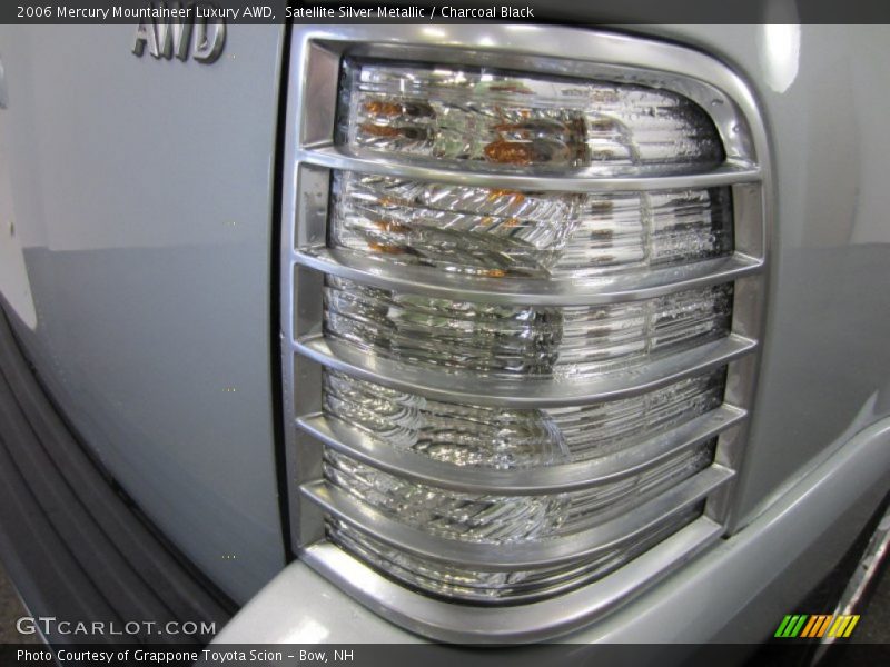Satellite Silver Metallic / Charcoal Black 2006 Mercury Mountaineer Luxury AWD