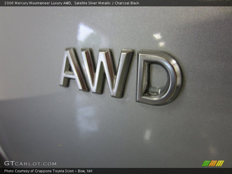 Satellite Silver Metallic / Charcoal Black 2006 Mercury Mountaineer Luxury AWD