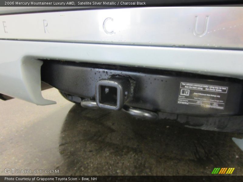 Satellite Silver Metallic / Charcoal Black 2006 Mercury Mountaineer Luxury AWD