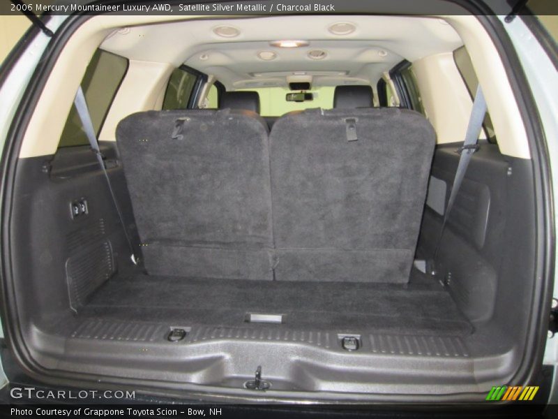 Satellite Silver Metallic / Charcoal Black 2006 Mercury Mountaineer Luxury AWD