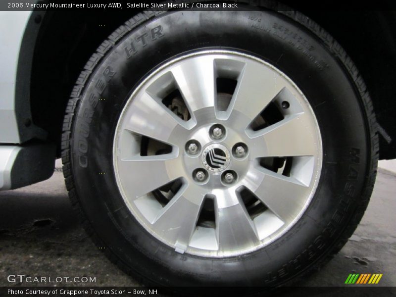 Satellite Silver Metallic / Charcoal Black 2006 Mercury Mountaineer Luxury AWD