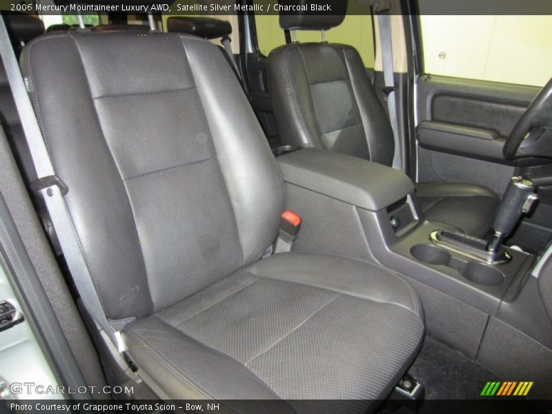 Satellite Silver Metallic / Charcoal Black 2006 Mercury Mountaineer Luxury AWD