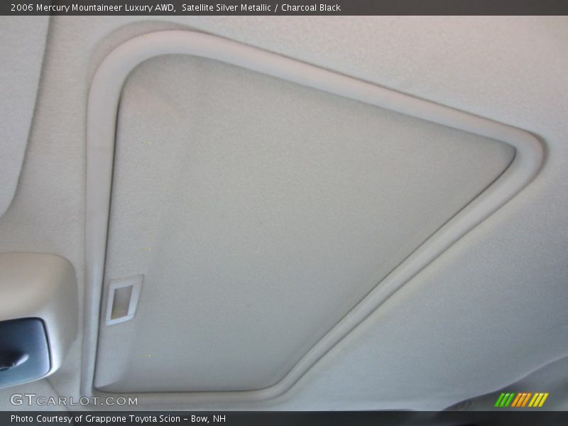 Satellite Silver Metallic / Charcoal Black 2006 Mercury Mountaineer Luxury AWD