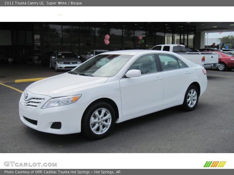 Super White / Bisque 2011 Toyota Camry LE