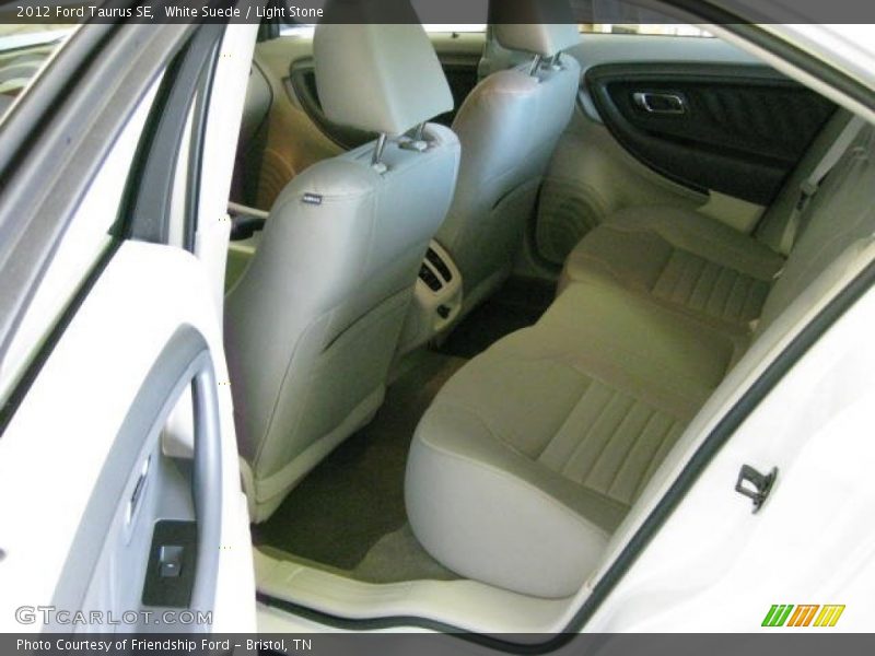  2012 Taurus SE Light Stone Interior