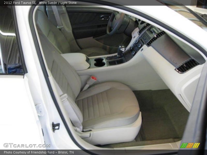  2012 Taurus SE Light Stone Interior