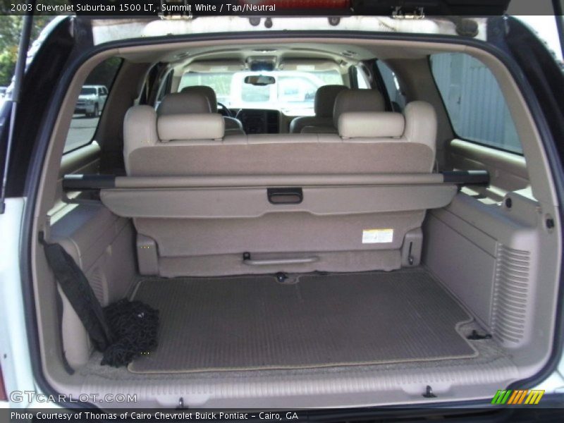  2003 Suburban 1500 LT Trunk