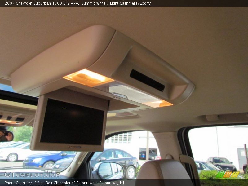 Summit White / Light Cashmere/Ebony 2007 Chevrolet Suburban 1500 LTZ 4x4