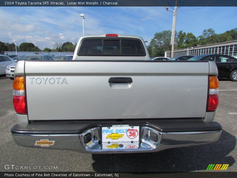 Lunar Mist Metallic / Charcoal 2004 Toyota Tacoma SR5 Xtracab
