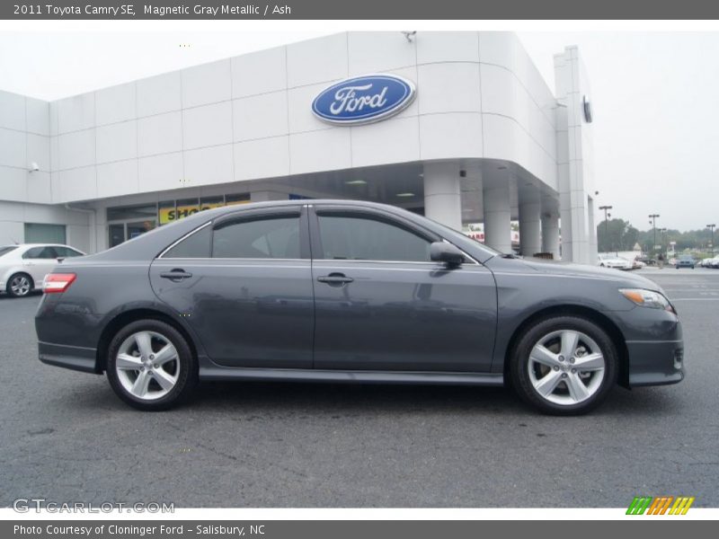 Magnetic Gray Metallic / Ash 2011 Toyota Camry SE