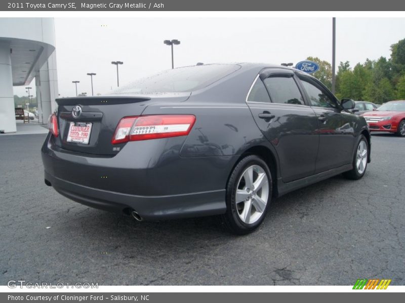 Magnetic Gray Metallic / Ash 2011 Toyota Camry SE