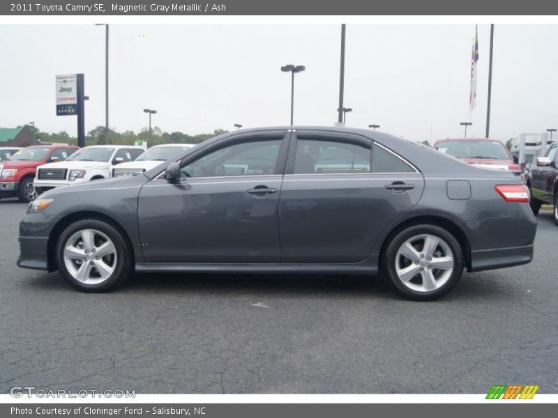 Magnetic Gray Metallic / Ash 2011 Toyota Camry SE