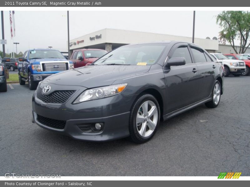 Magnetic Gray Metallic / Ash 2011 Toyota Camry SE