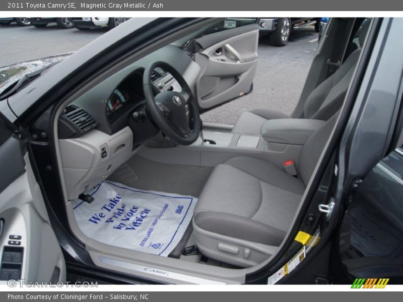 Magnetic Gray Metallic / Ash 2011 Toyota Camry SE